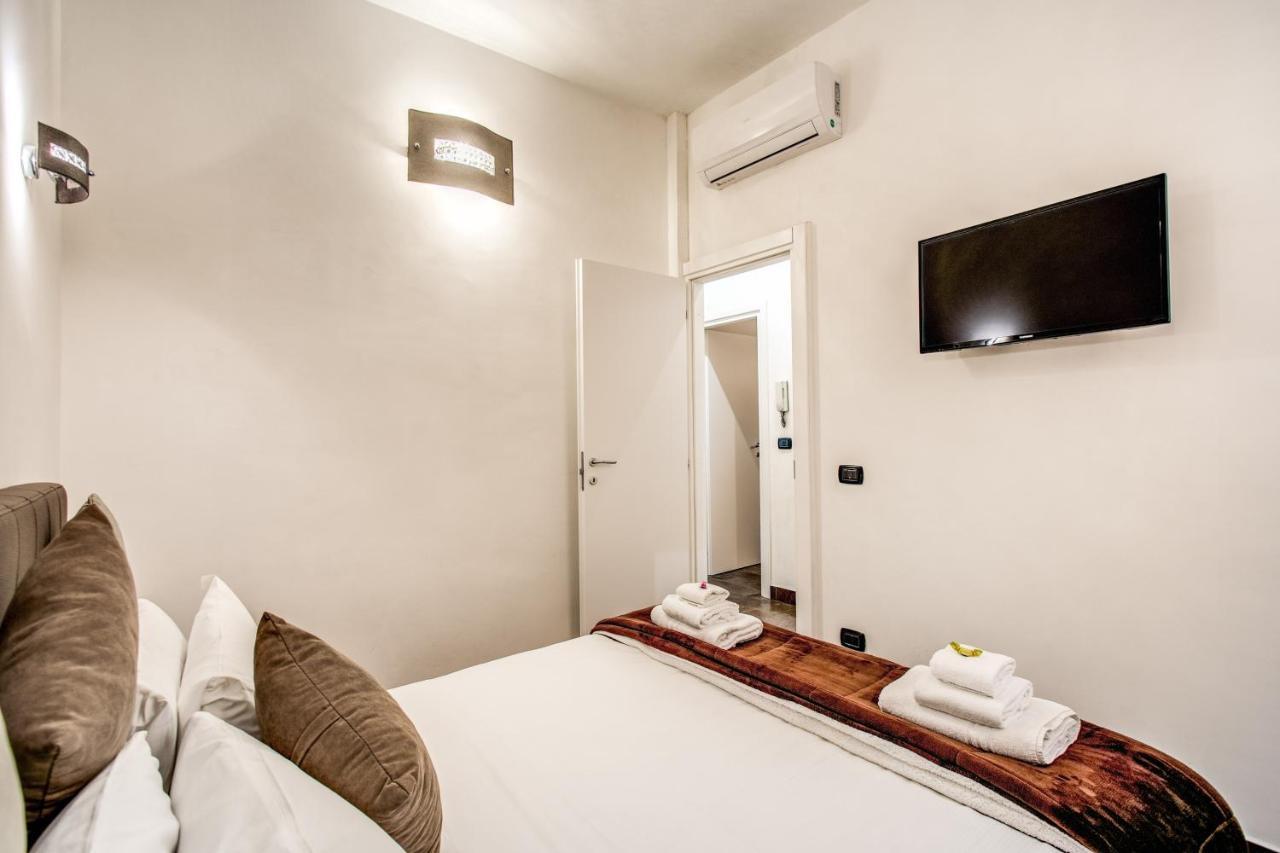 Laura Luxury Apartment In The Center Rome Exterior photo
