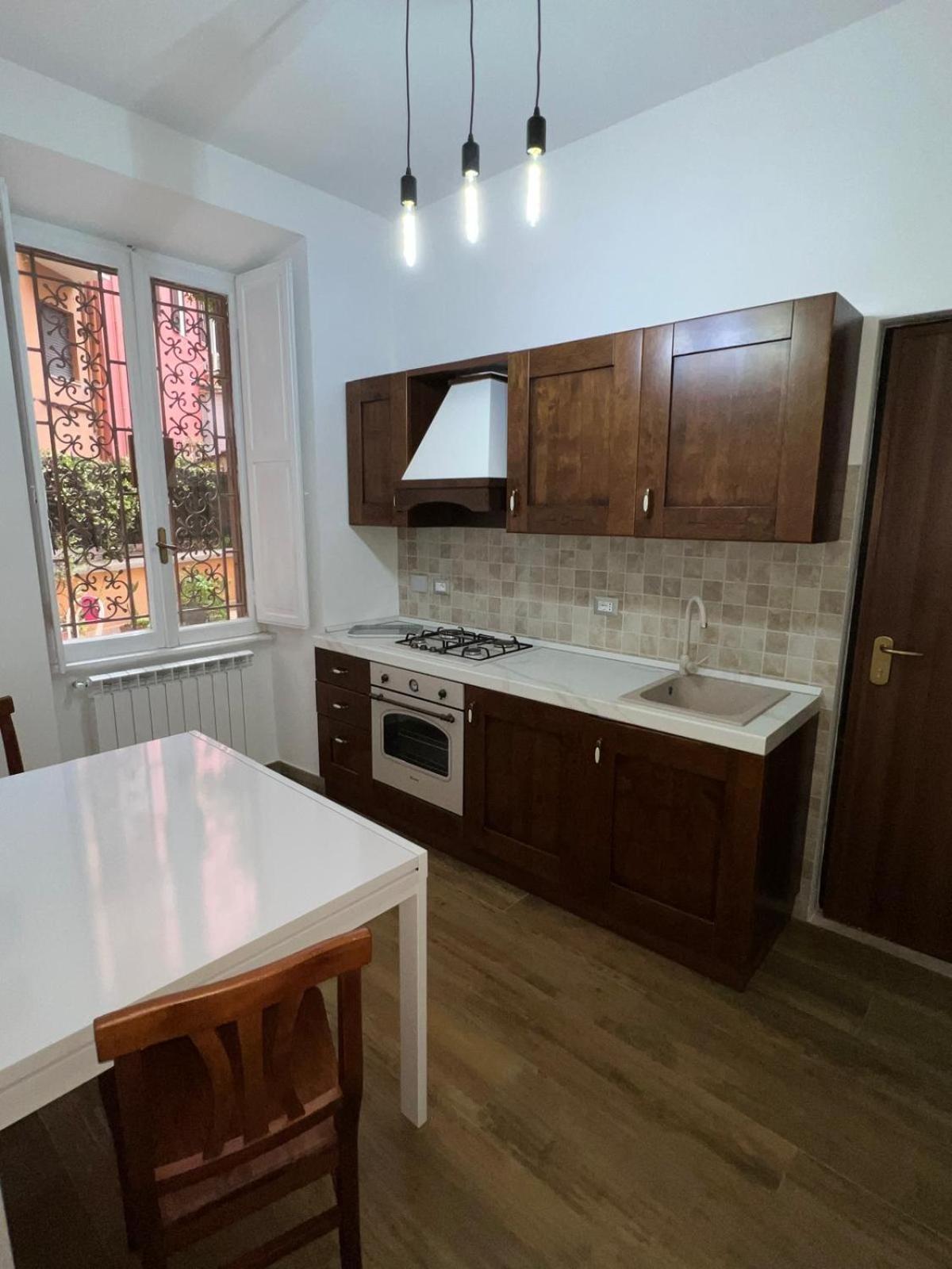 Laura Luxury Apartment In The Center Rome Exterior photo