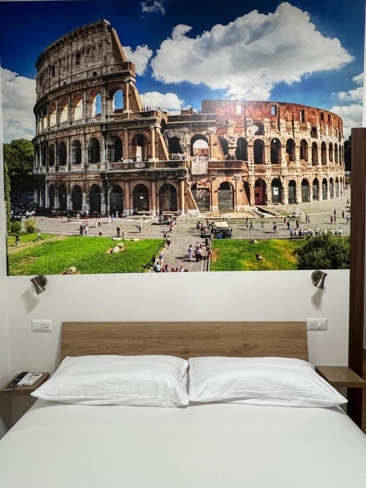 Laura Luxury Apartment In The Center Rome Exterior photo