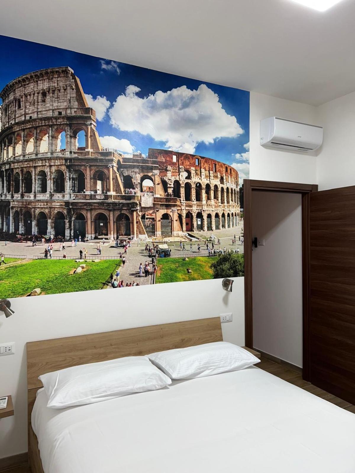 Laura Luxury Apartment In The Center Rome Exterior photo